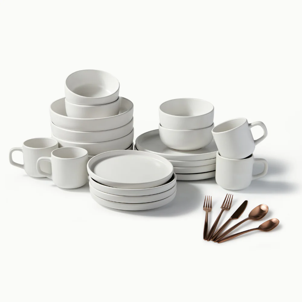 Dinnerware Set - Image 4