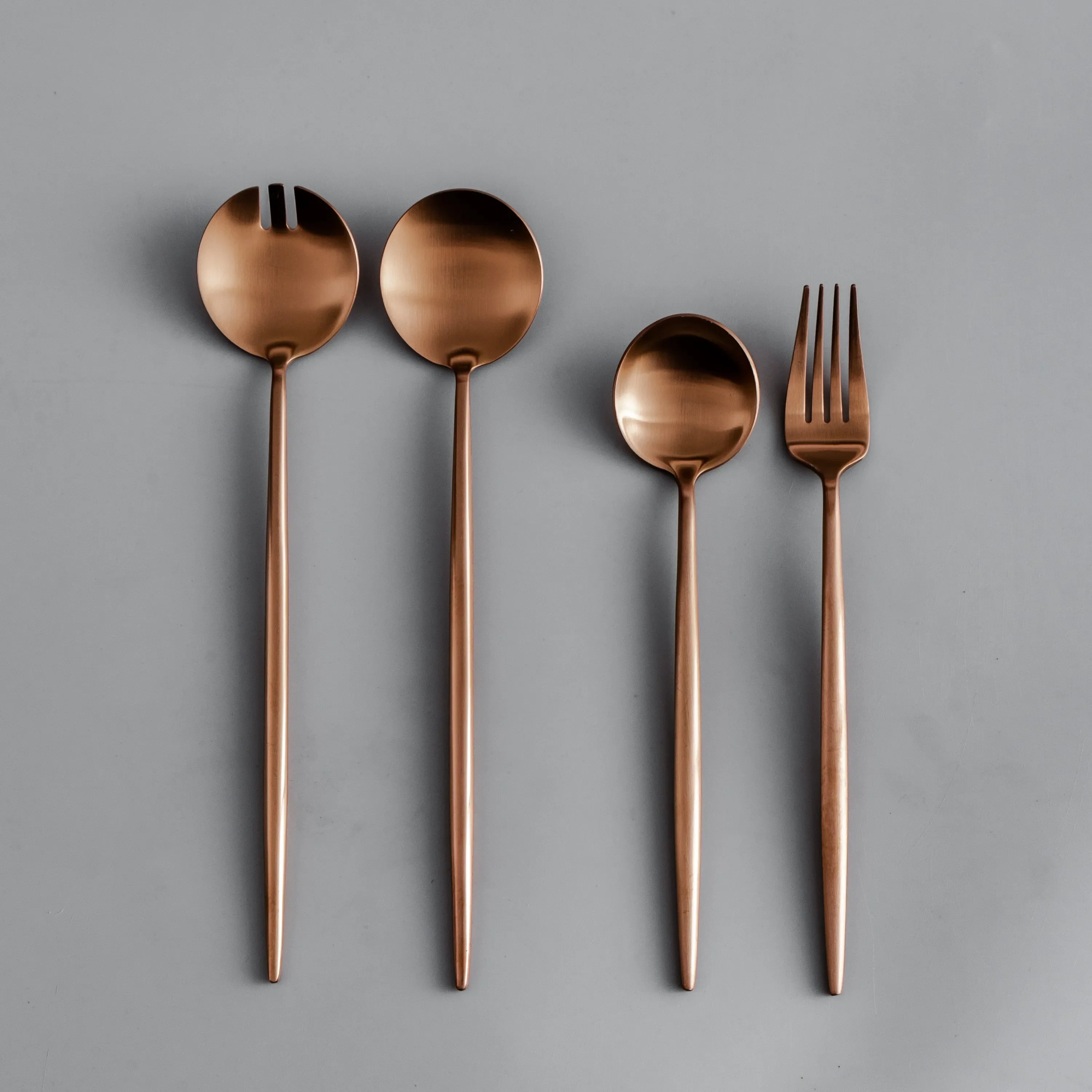 Gilded Serving Utensils & Salad Servers - Image 29