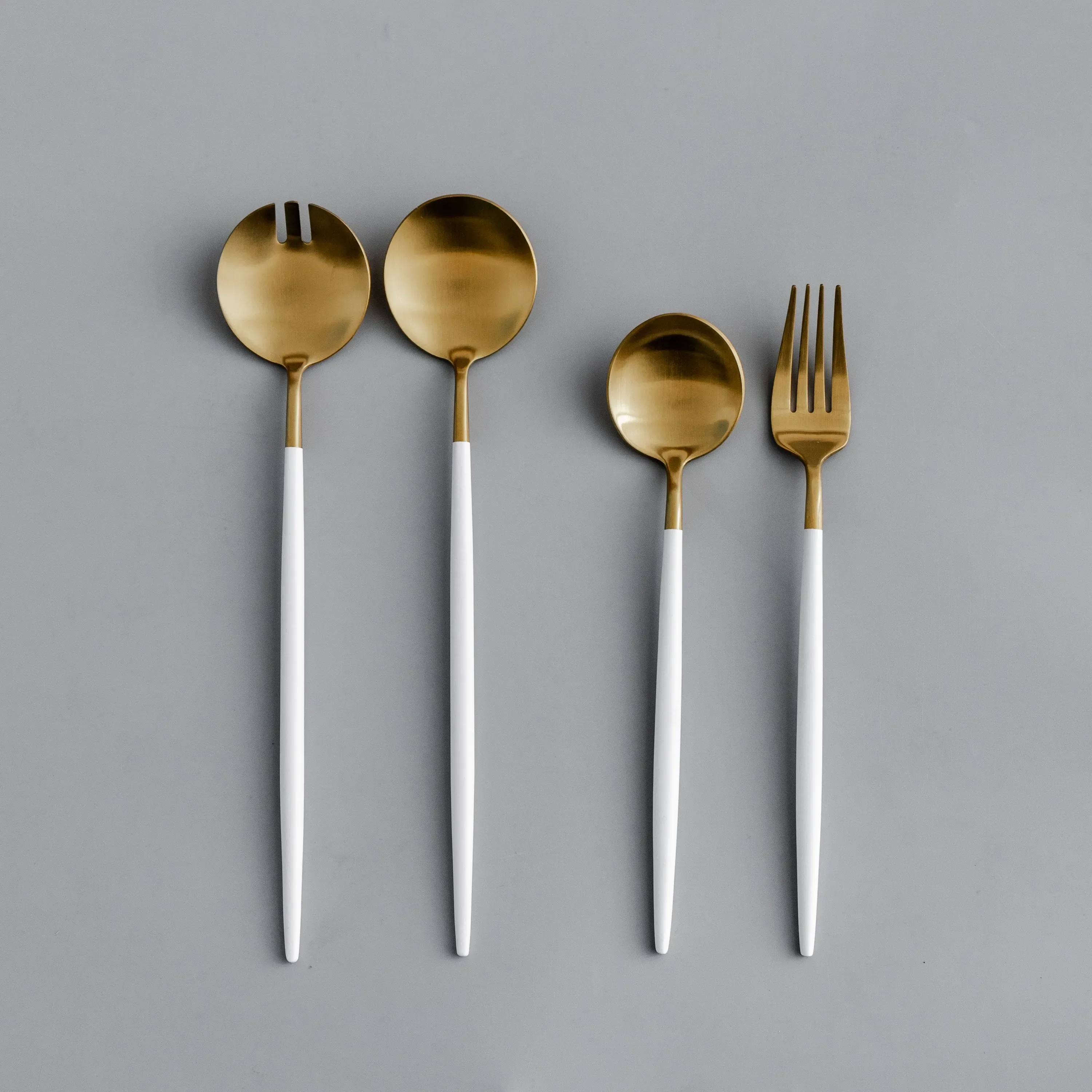 Gilded Serving Utensils & Salad Servers - Image 32
