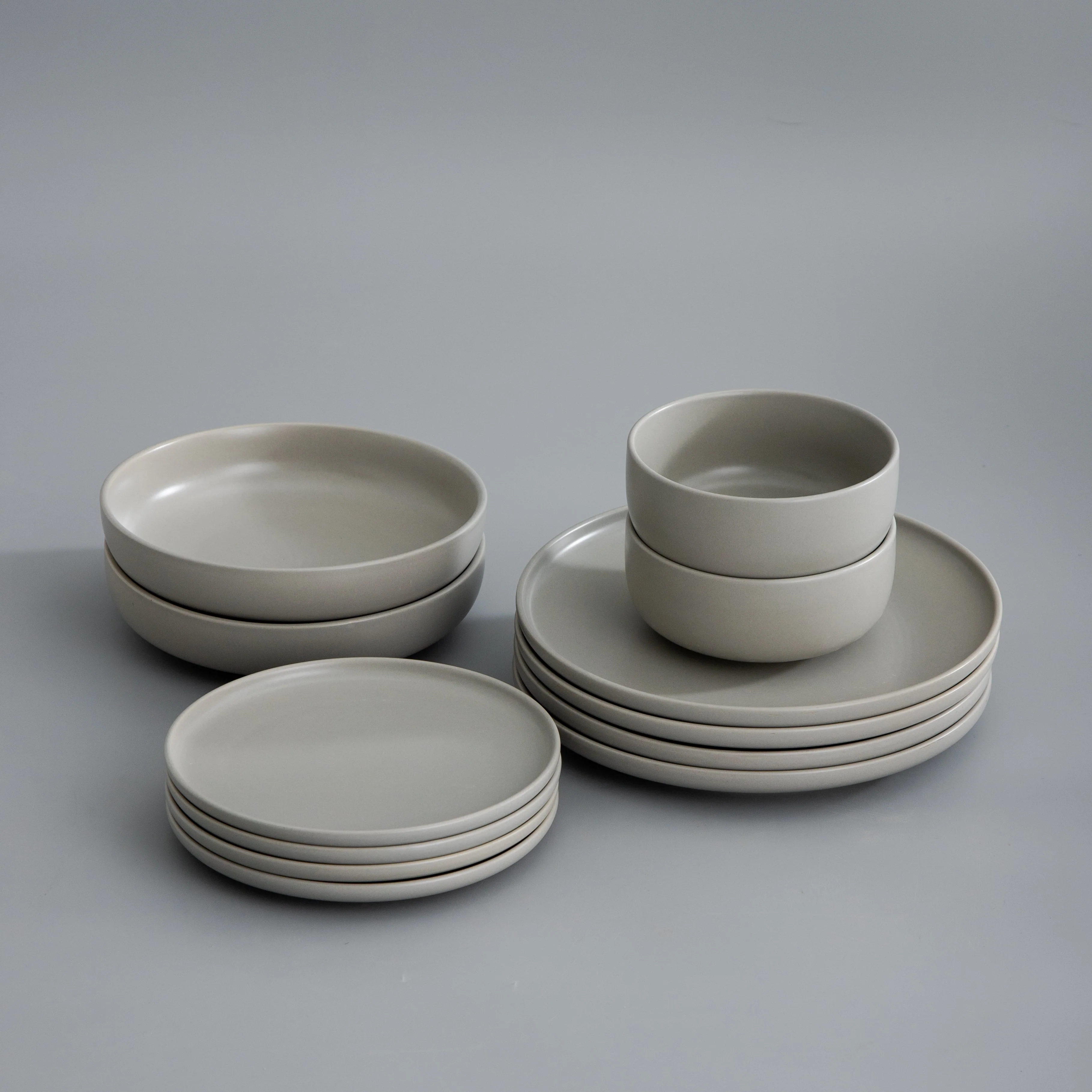 Minimalist Dinner Plate - Image 19
